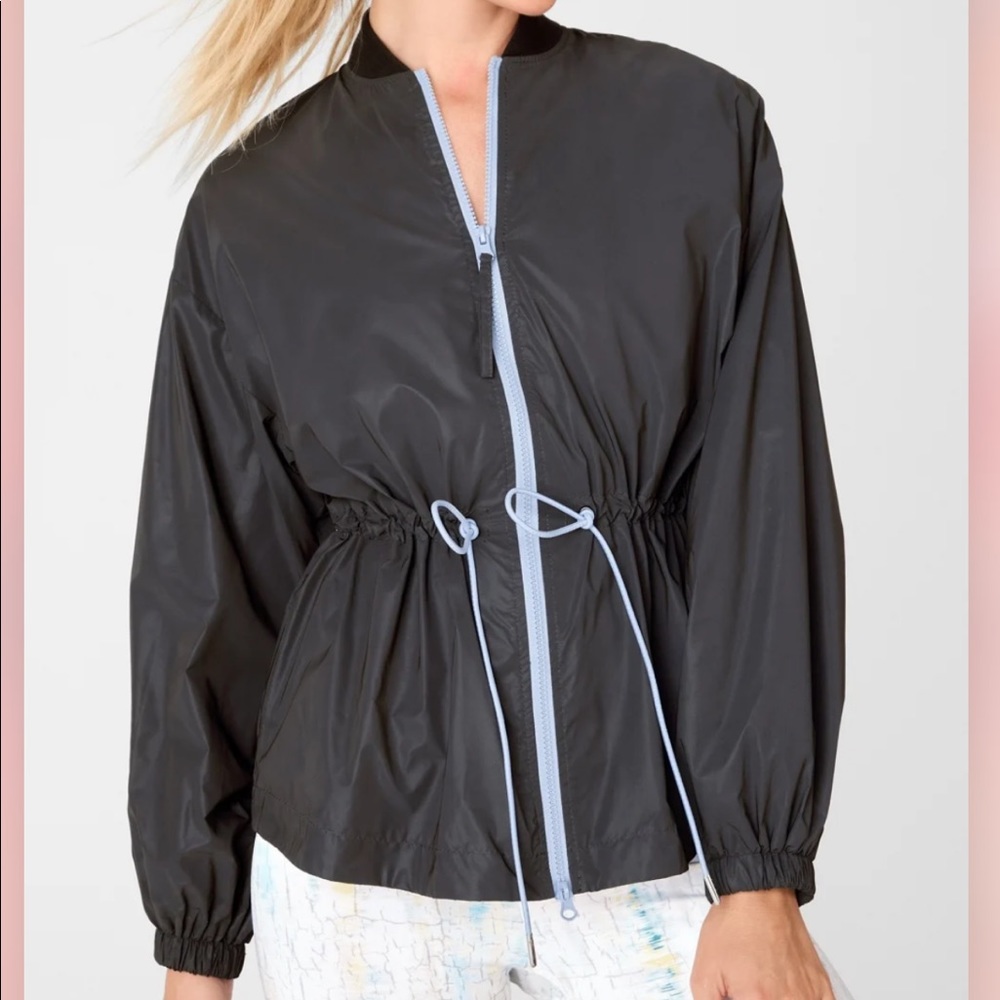 NWT FABLETICS Reflective Gray Jacket Women Sz L Willow Woven Runner Rain Warm